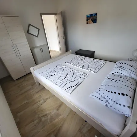 Апартаменты Manda 6 Person
